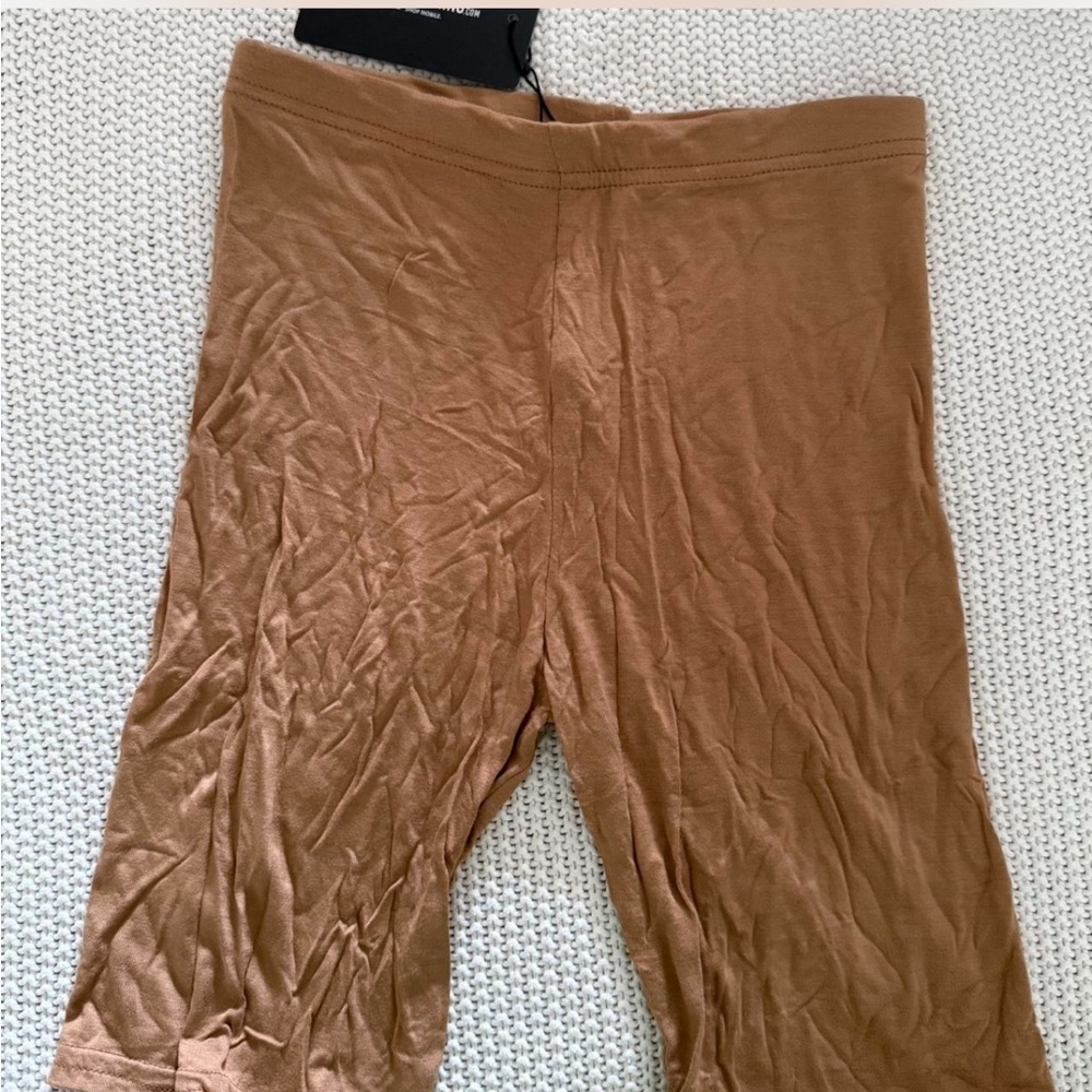 PrettyLittleThing NWT Camel bike shorts